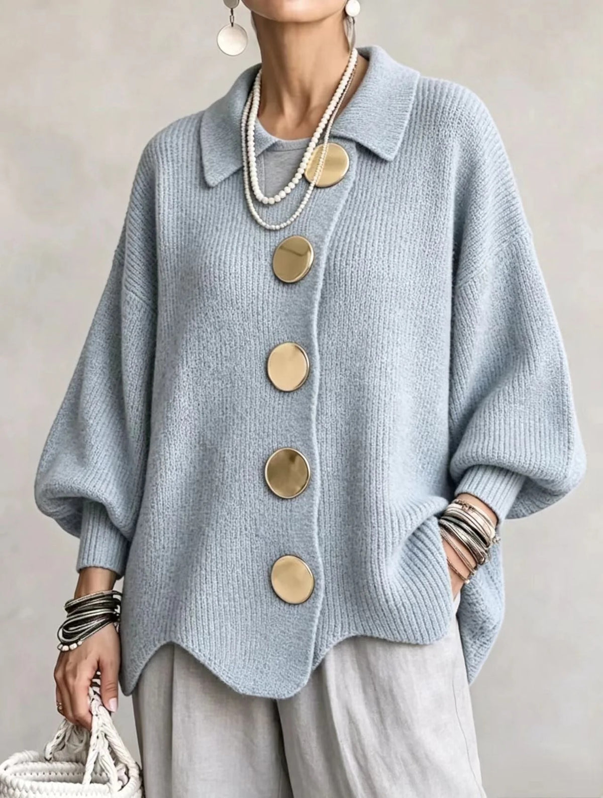 Cardigan Fascino – Oversize con Bottoni Dorati