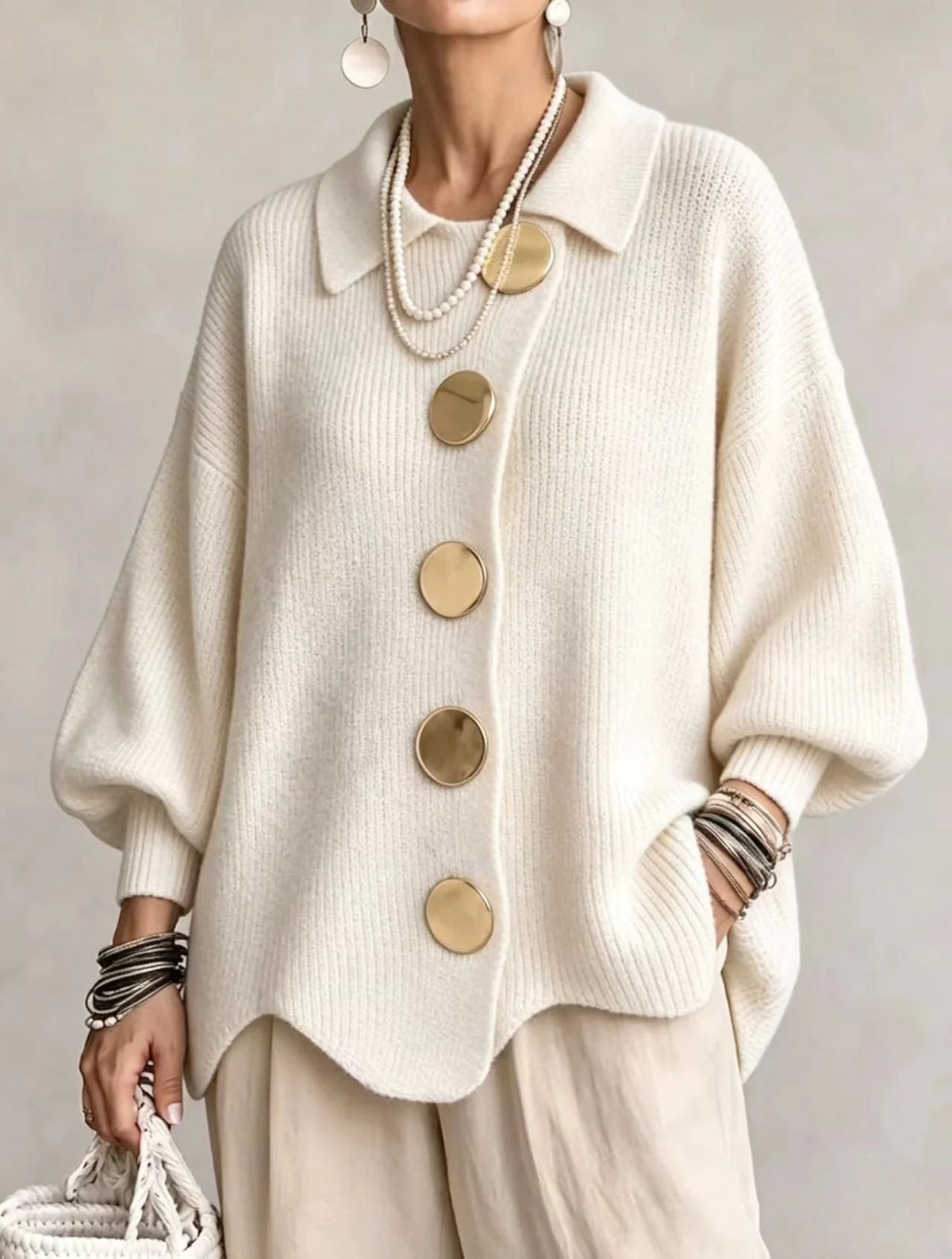 Cardigan Fascino – Oversize con Bottoni Dorati